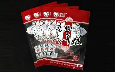 聚酯（PE）材質(zhì)真空包裝袋有哪些特點？