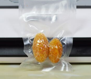 紋路真空袋和光面真空袋有什么區(qū)別？哪個(gè)貴？